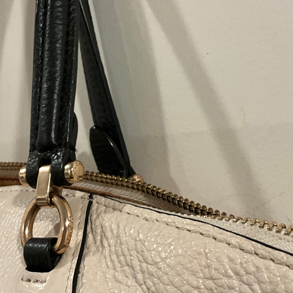 Coach Cream Tote with Black Handles - Picture 10 of 16